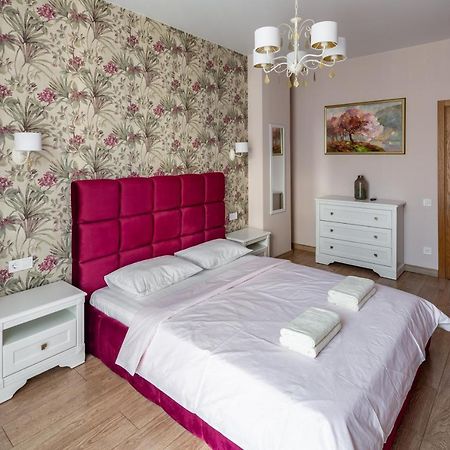 Apartament Romari Гнатюка 3 Lwów Zewnętrze zdjęcie