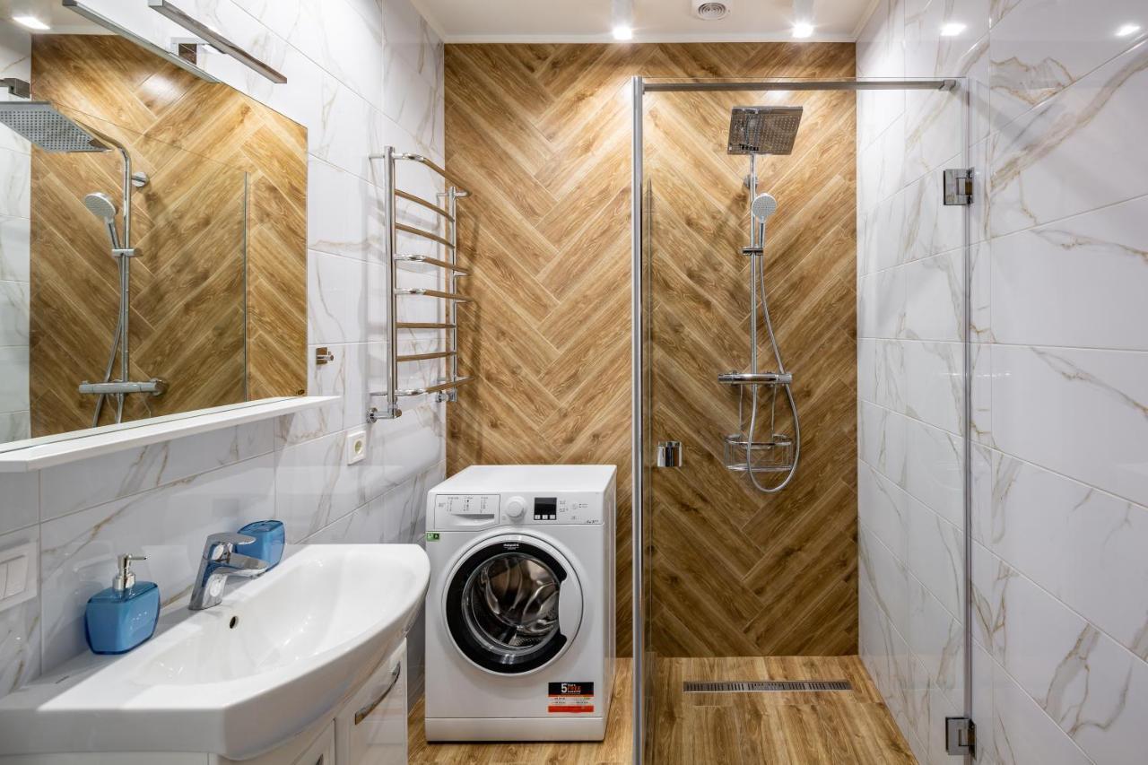 Apartament Romari Гнатюка 3 Lwów Zewnętrze zdjęcie