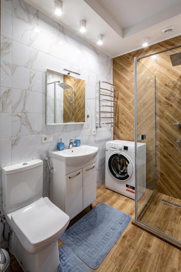 Apartament Romari Гнатюка 3 Lwów Zewnętrze zdjęcie