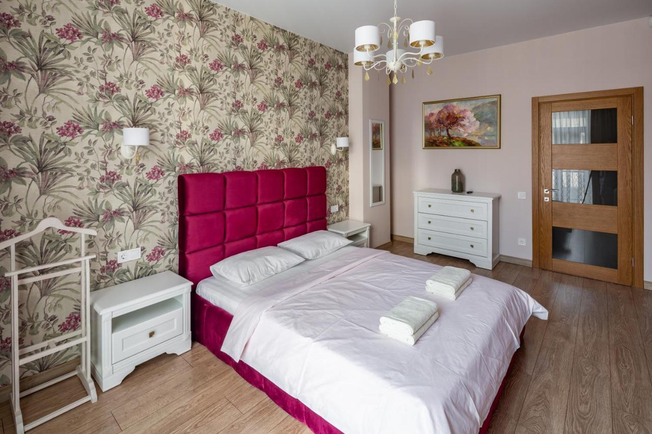 Apartament Romari Гнатюка 3 Lwów Zewnętrze zdjęcie