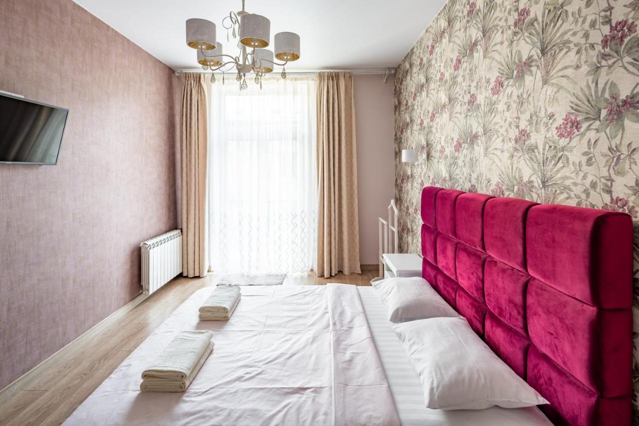 Apartament Romari Гнатюка 3 Lwów Zewnętrze zdjęcie